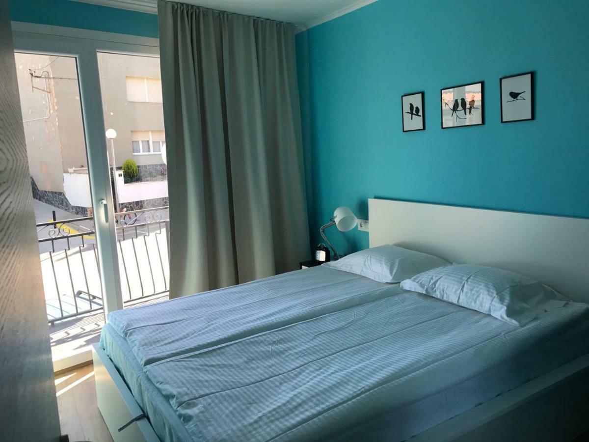 La Vela Blanca Apartment Roses Exterior photo