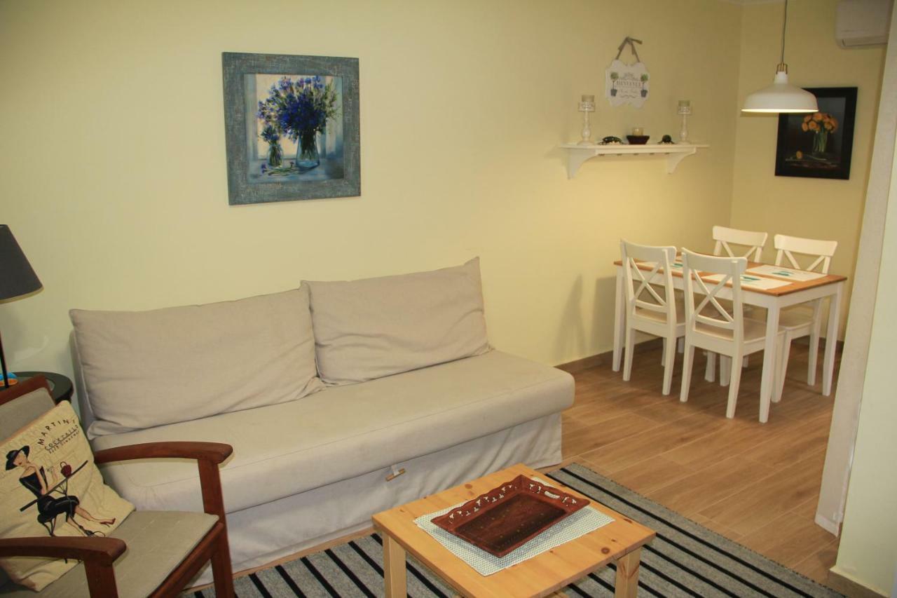 La Vela Blanca Apartment Roses Exterior photo