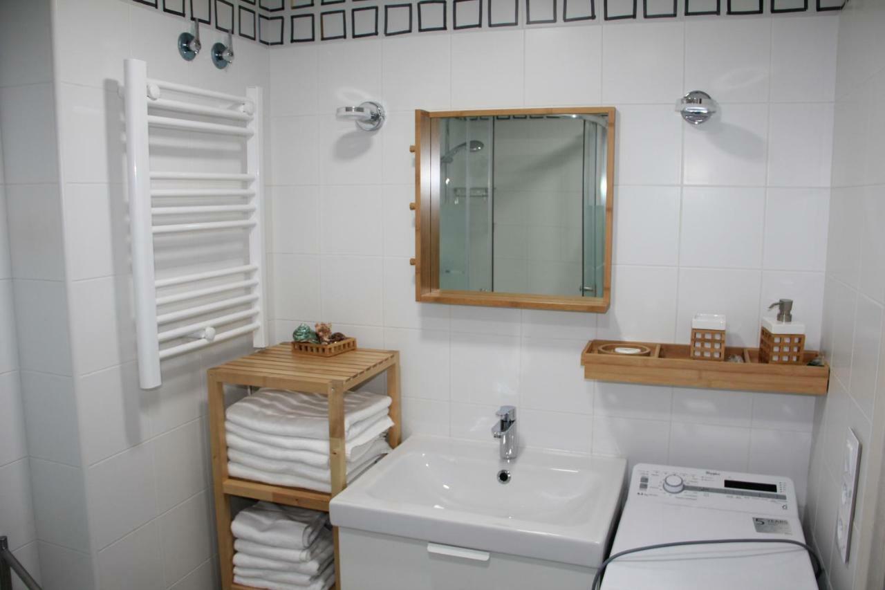 La Vela Blanca Apartment Roses Exterior photo